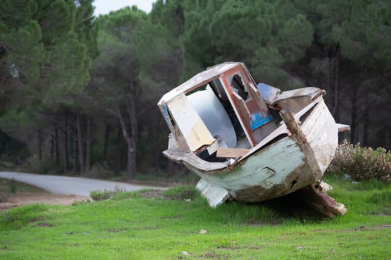 How to Dispose of a Boat DisposalXT
