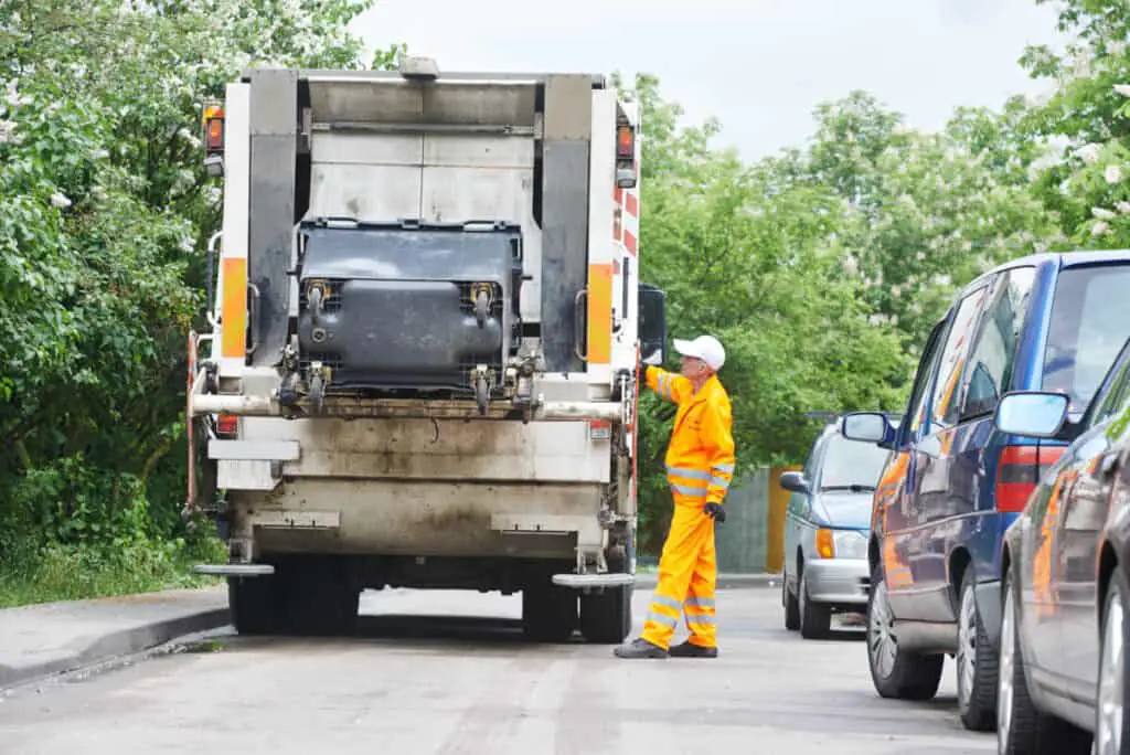 how-much-do-garbage-truck-drivers-make-with-20-salary-examples